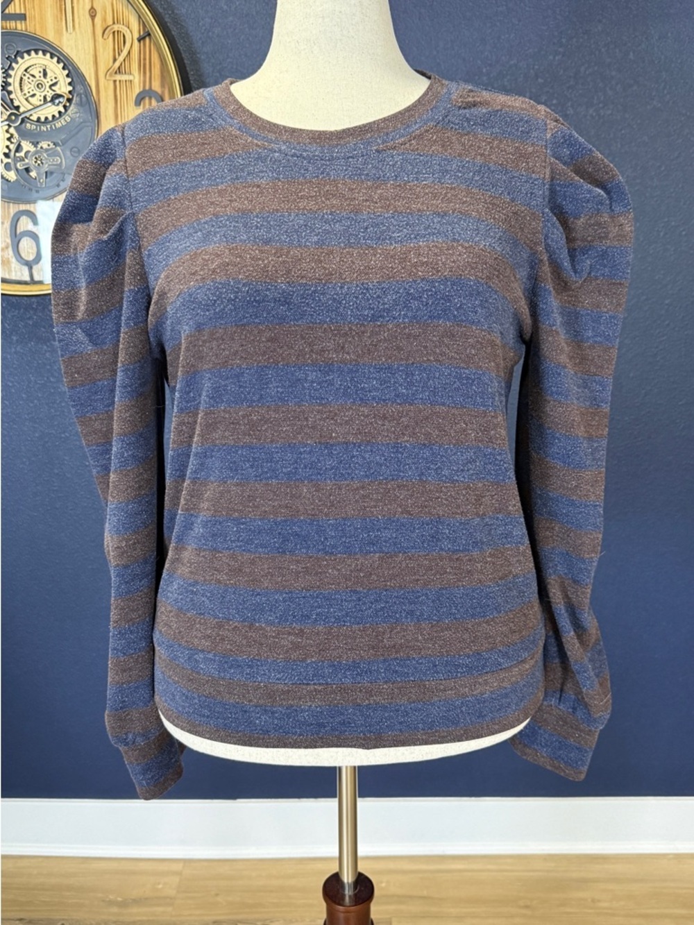 Evereve Striped Blue Maroon Puff Sleeve V-Neck Sweater | Large